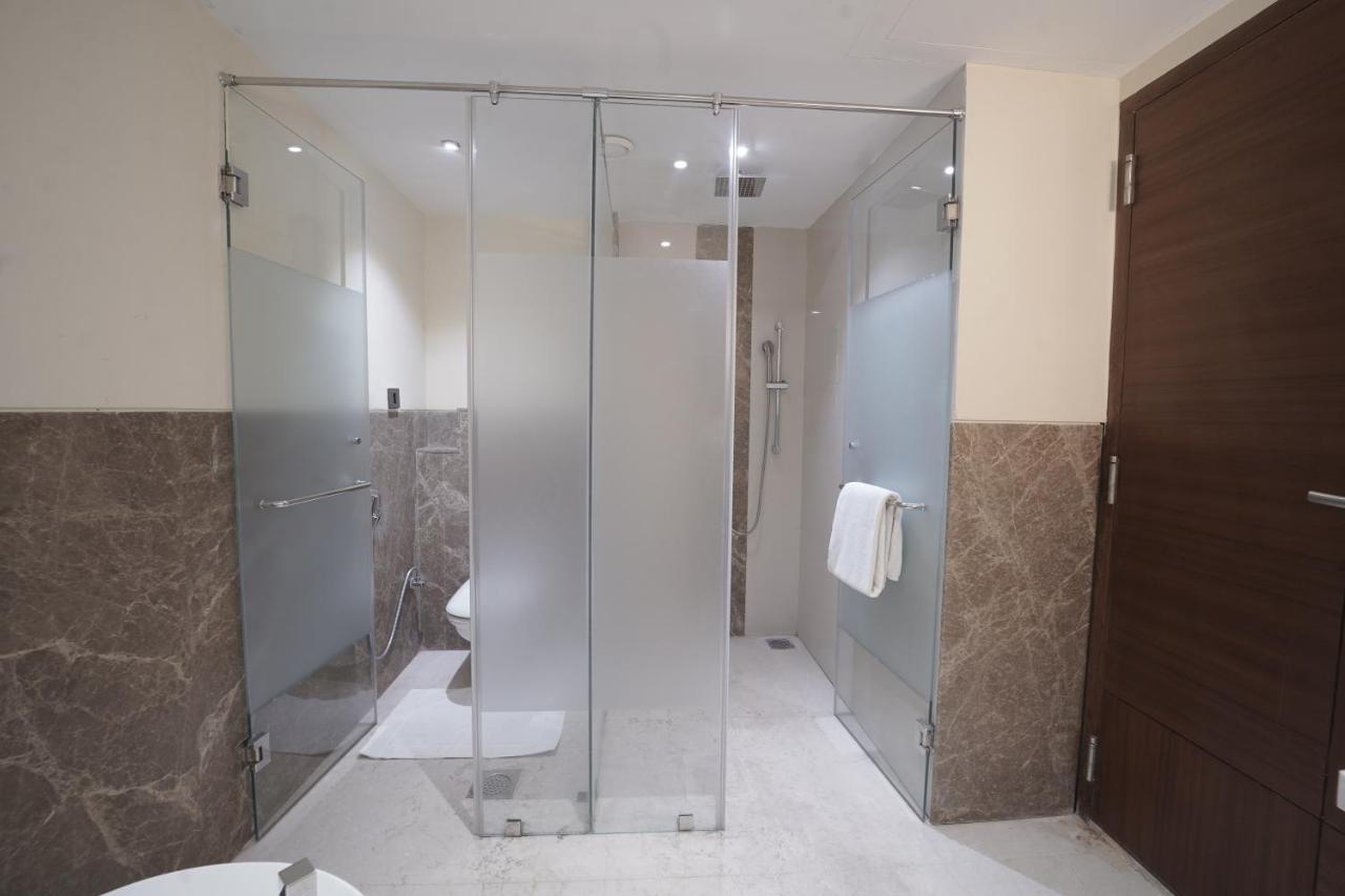 Babylon Capital Hotel Raipur  Ngoại thất bức ảnh