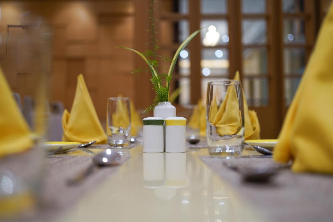 Babylon Capital Hotel Raipur  Ngoại thất bức ảnh